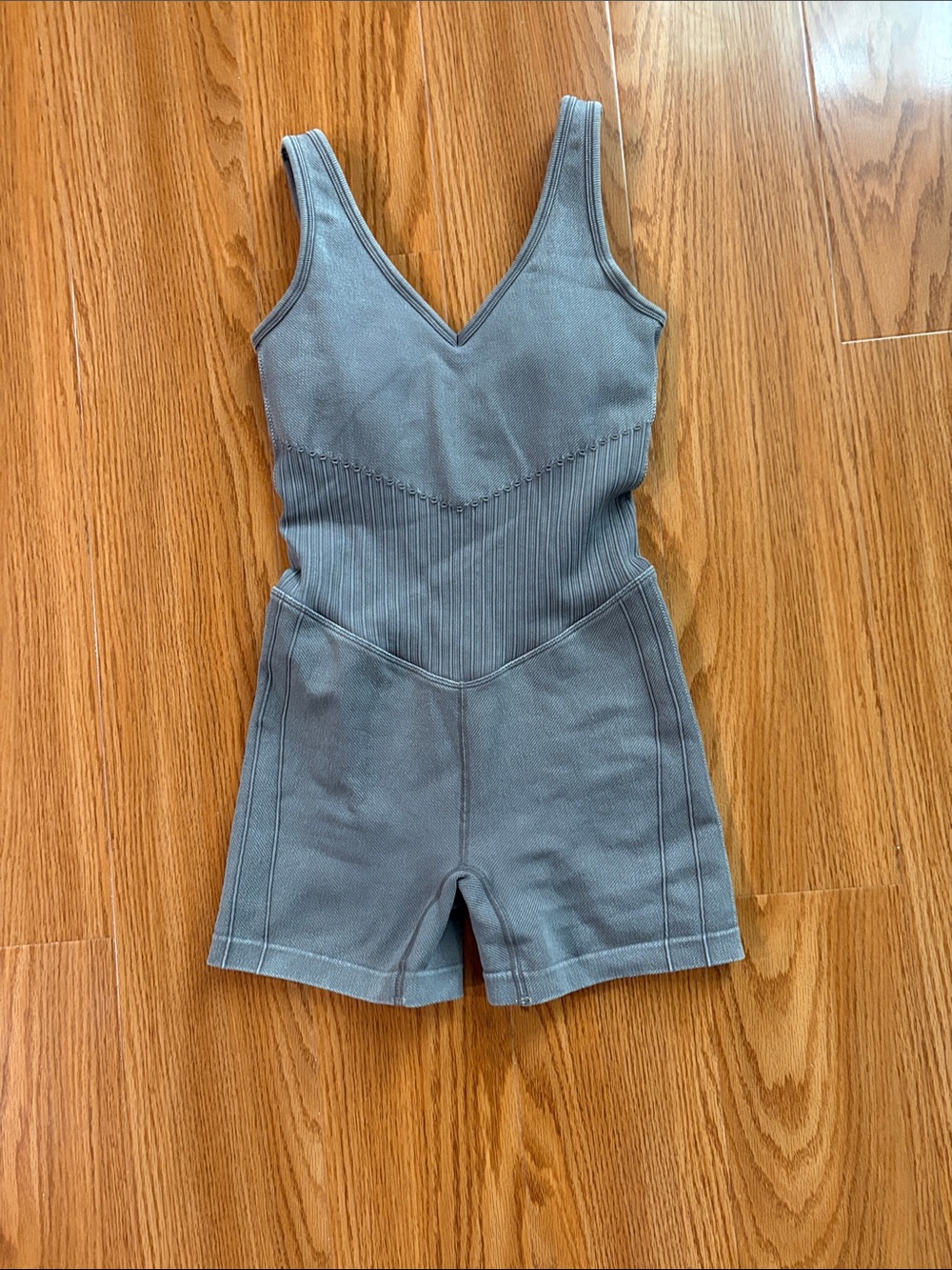 JoyLab Women's Seamless Gray Short Bodysuit Size XS